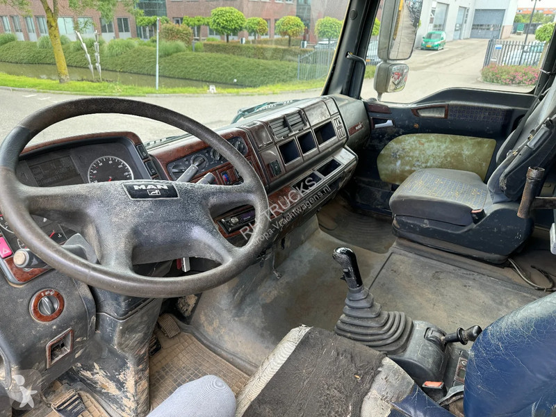 Kamion MAN 26.530 6X4 MANUAL 3 PEDALS TIPPER...