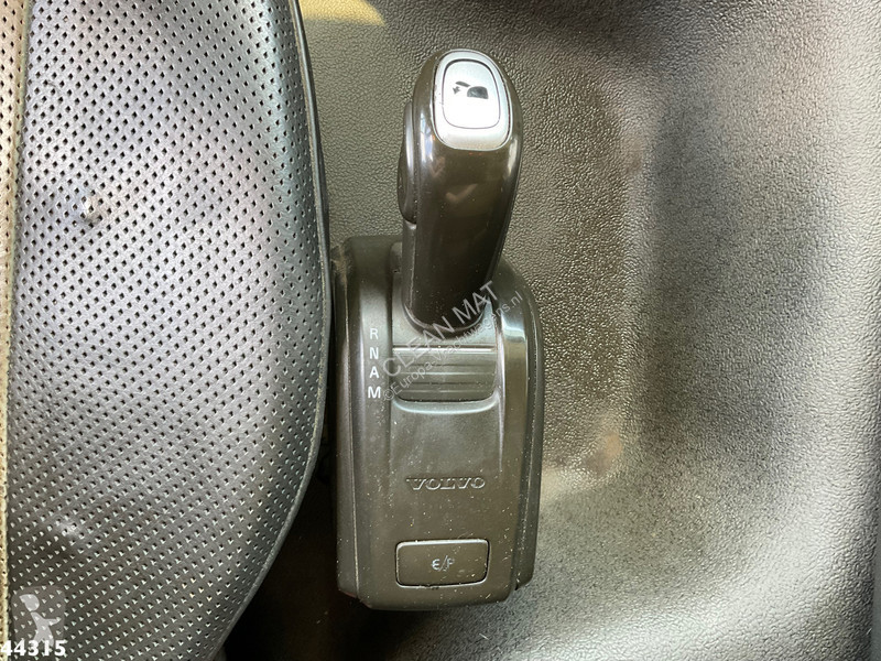 Camion Volvo 540 8x4 Euro 6 Hiab 28 Tonmeter...