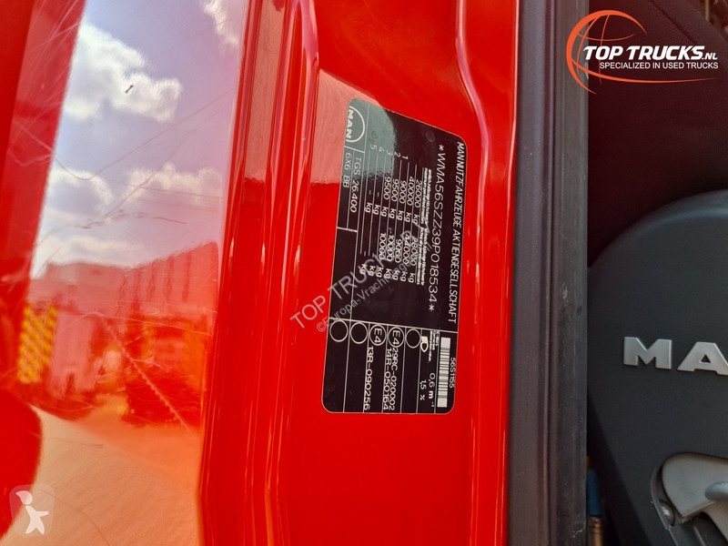 Camion MAN 26.400 6x6 - 14.000 ltr Brandweer,...