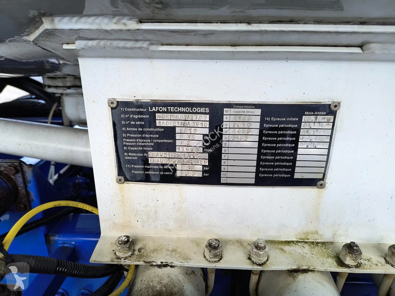 Camion Renault 310 DXI CARBURANT / FUEL 13500L...