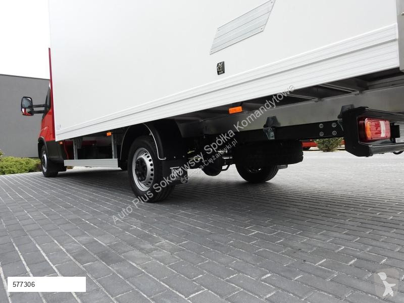 Kamion Iveco DAILY 35S18 NOWY KONTENER 10 PALET...