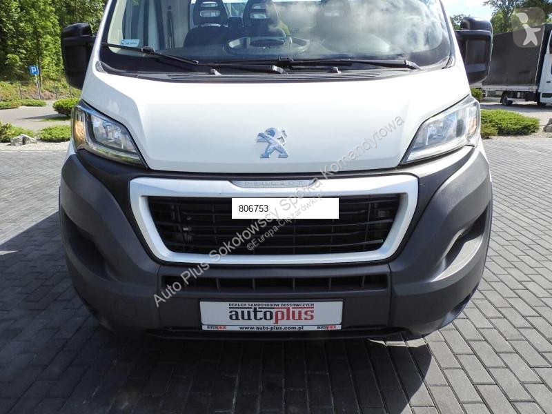Véhicule utilitaire Peugeot BOXER WYWROTKA...