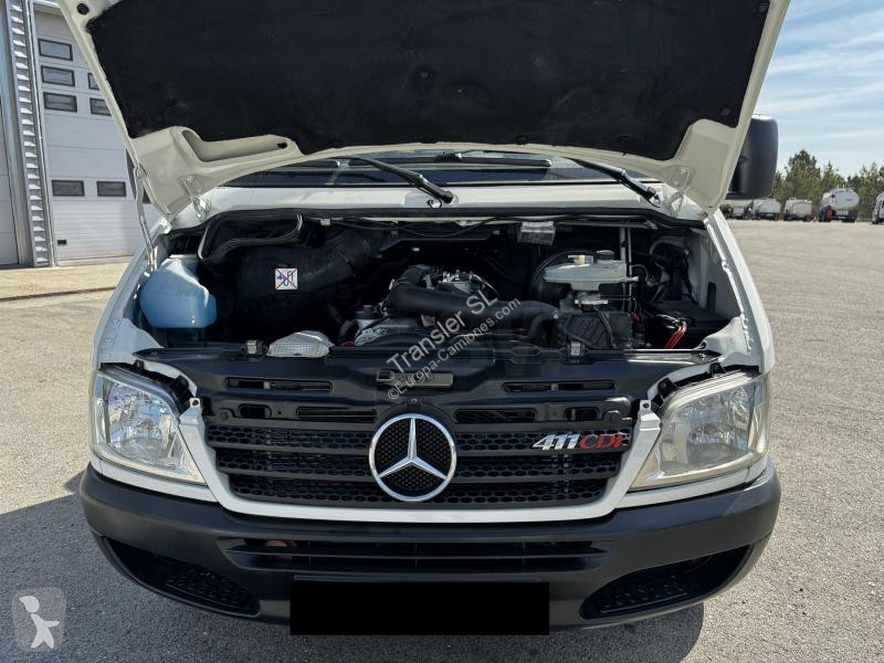 Užitkové vozidlo Mercedes  Citerna para ADBLUE