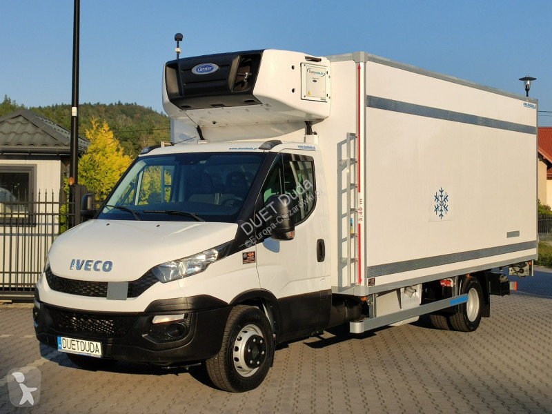 Camion Iveco 70C17 Mroźnia Ściana Grodziowa...