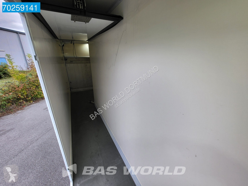Camion Mercedes 816 4X2 7.49t Thermoking B-100...