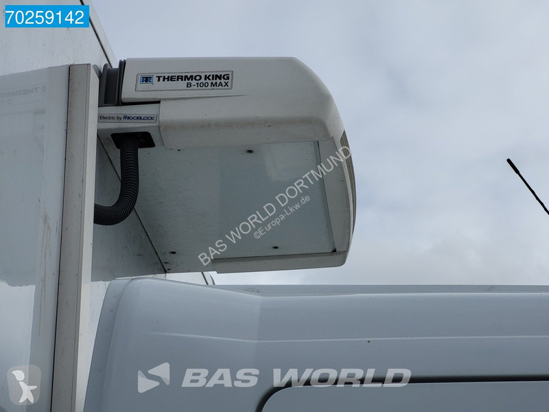 Camion Mercedes 816 4X2 7.49t Thermoking B-100...
