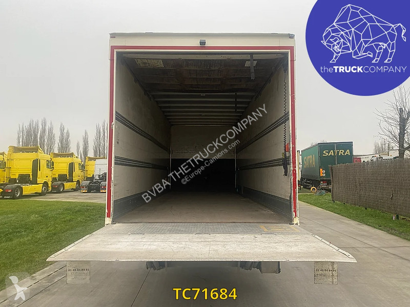 Kamion DAF 230