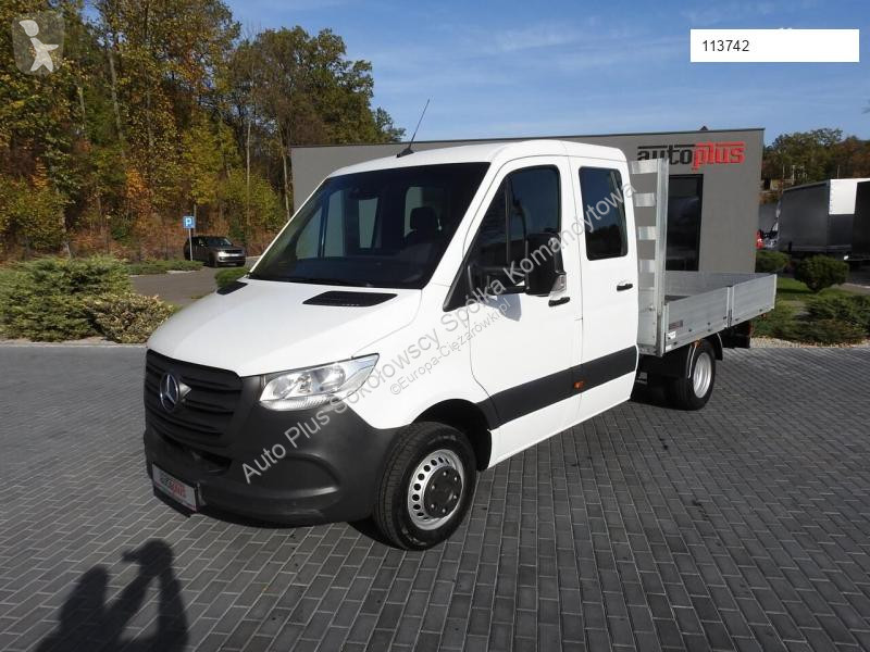 Véhicule utilitaire Mercedes SPRINTER 516...