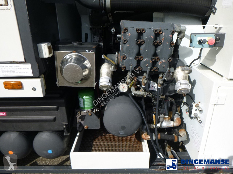 Camion Renault 450 dxi 6x4 RHD Rivard vacuum...