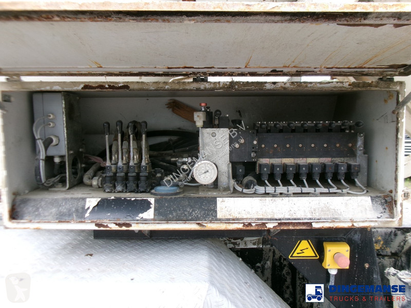 Lastbil MAN 32.360 8X4 Euro 6 Liebherr concrete...