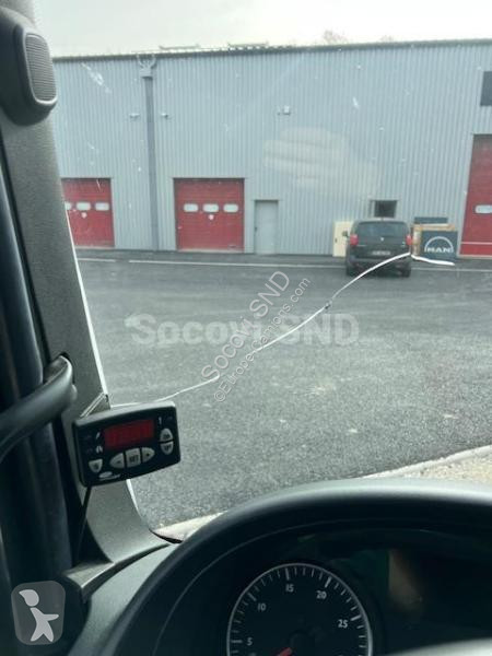 Camion MAN 8.220