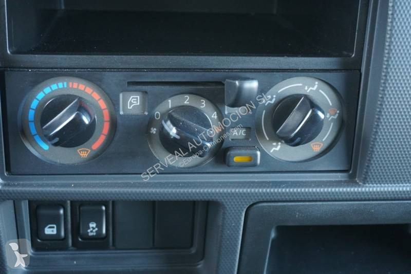 شاحنة Nissan
