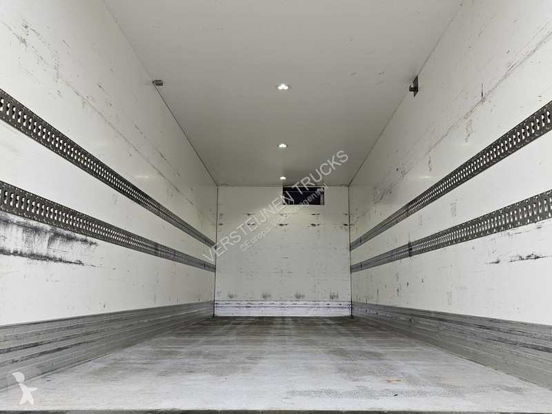 Kamion Scania P250 4X2 / FRIGOBOCK / BW