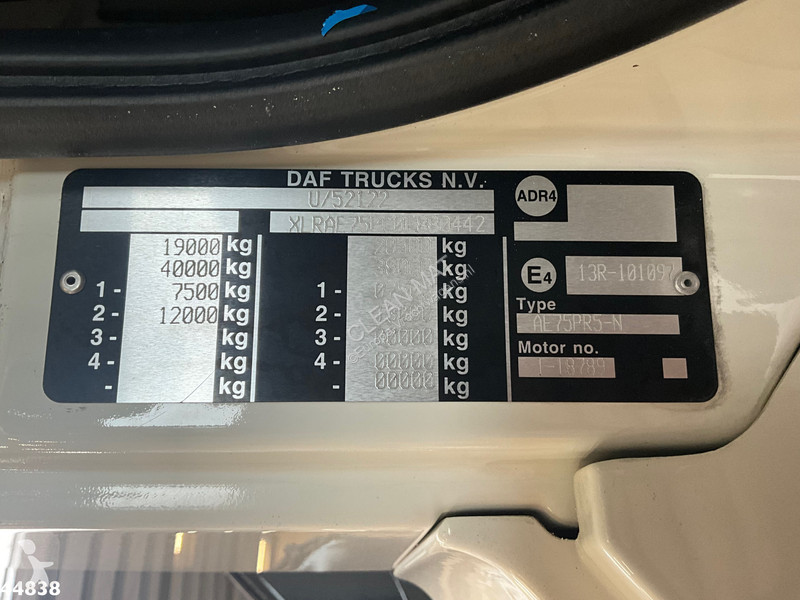 Kamion DAF CF 250 MKG 14 Tonmeter laadkraan