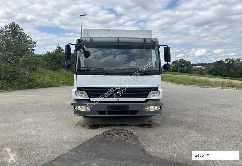 Kamion Mercedes 1022