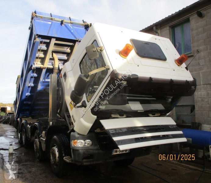Camion DAF bâche 85360