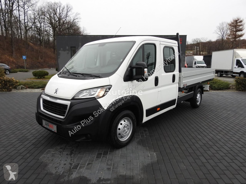 Véhicule utilitaire Peugeot BOXER SKRZYNIA...