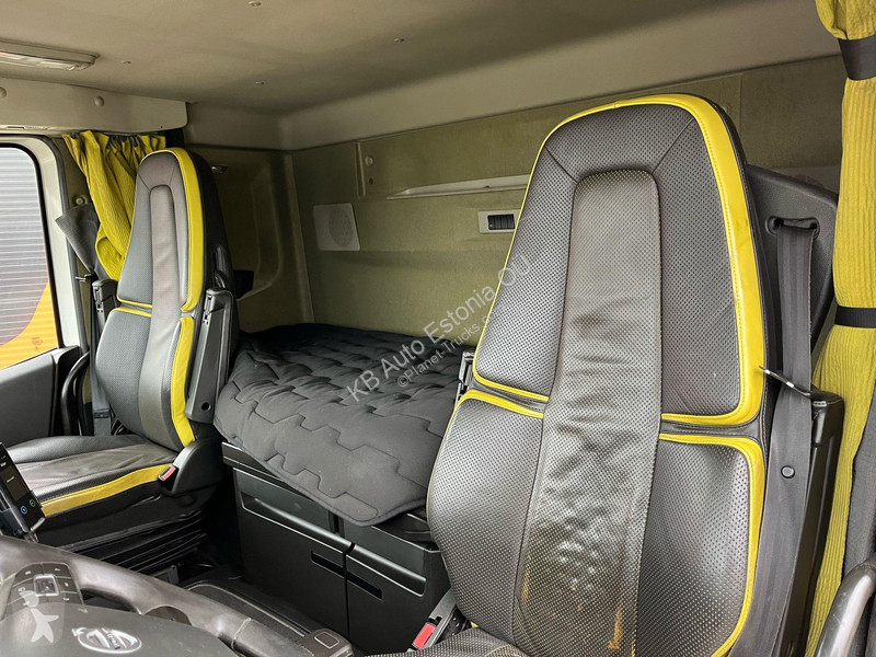 Kamion Volvo FH 750 10x4 ADR / RETARDER / FULL...