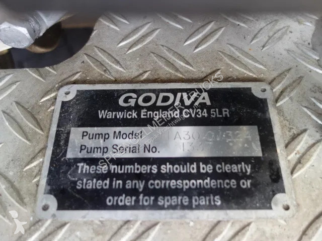 Camion MAN 250 godiva pump with holmatro set