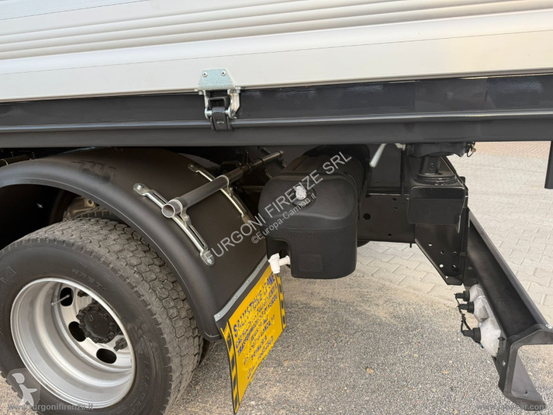 Camion Isuzu ISUZU FSR 34 TAEN-12/MIDI Altri...