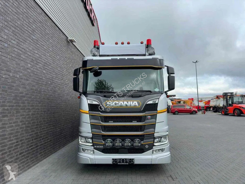 Kamion Scania R530 V8 NS 8X4 TRIDEM MET HYVA 2Z...
