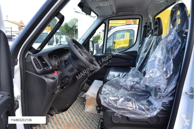 Veicolo commerciale Iveco 42 4 S