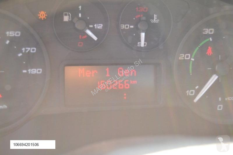 Véhicule utilitaire Iveco DAILY 35C13