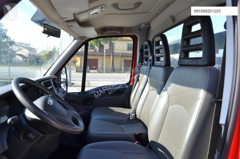 Veicolo commerciale Iveco 35C13