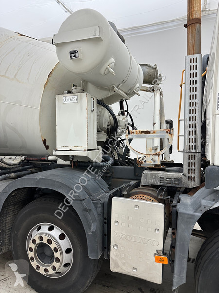 Camion Volvo FMX - 8x4
