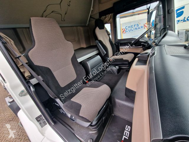 Camion MAN 35.500.8X2-6 BL / Silosteller /...