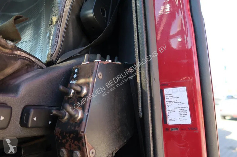 Kamion Volvo 520  - 8x4 R - Ketting systeem