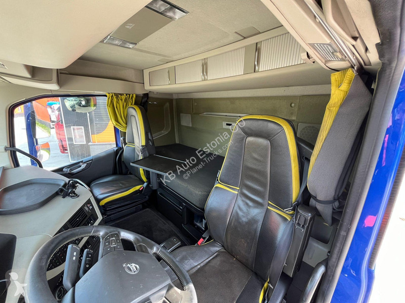 Kamion Volvo 750 6x4 RETARDER / TANDEM AXLE...