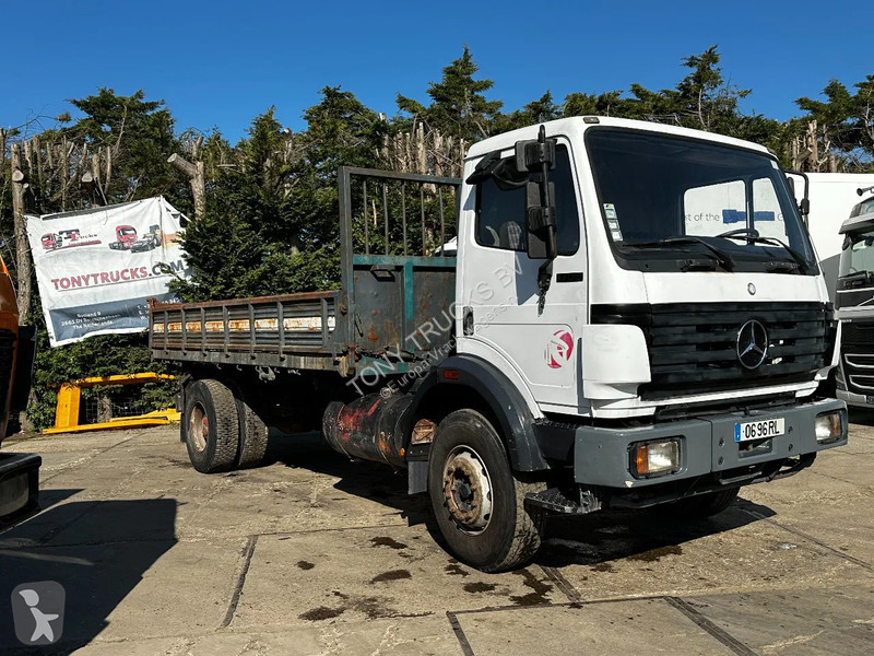 Camion Mercedes 1733 V6 4X2 Tipper...