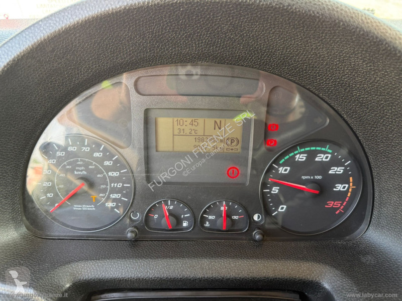 Camion Iveco EUROCARGO ML75 E16 CABINA CORTA...