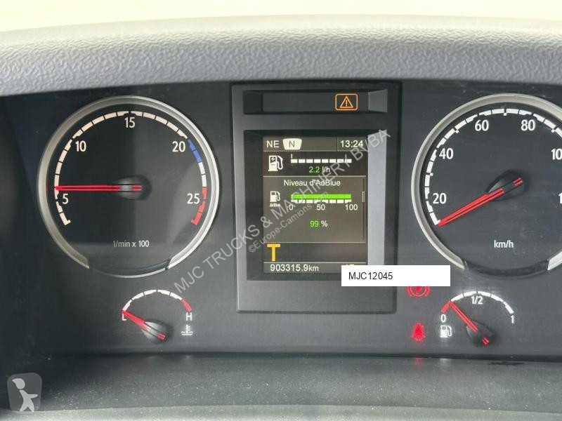 Kamion Scania P320 RETARDER - CLOSED BOX 8m25 x...
