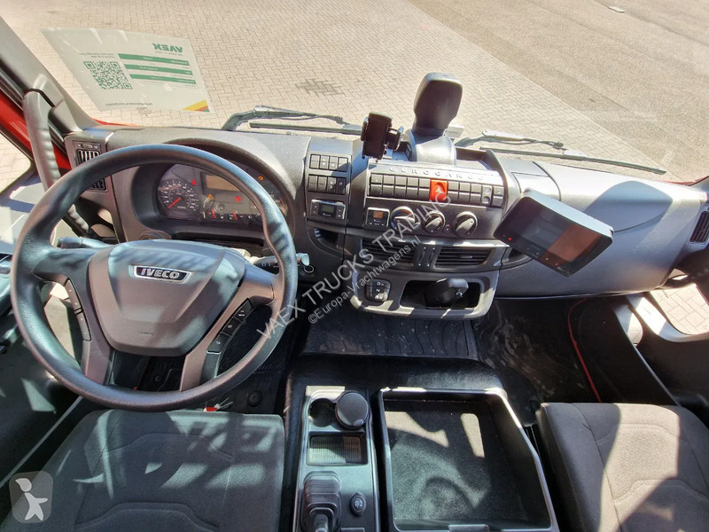 Kamion Iveco 75-190 Isotherm box - Zepro...