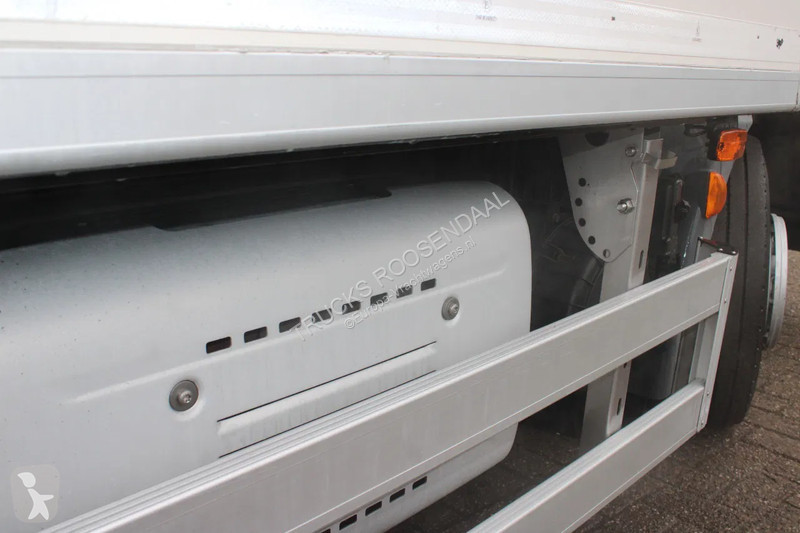 Kamion DAF 210 + EURO 6 + LIFT