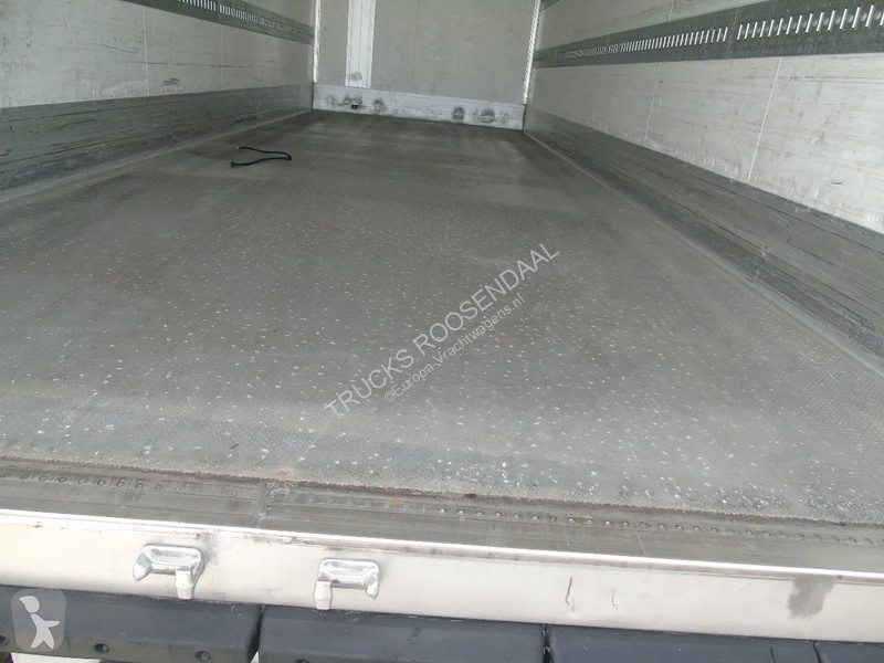 Kamion DAF 220 + CARRIER + EURO 6 + LIFT