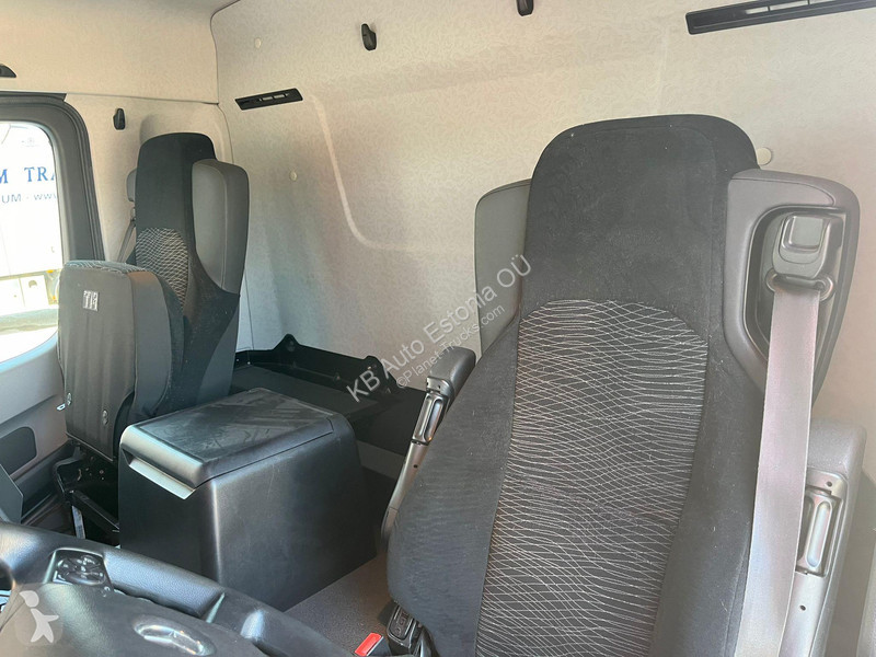 Camion Mercedes 1830 4x2 SUPRA 750 NORDIC / BOX...
