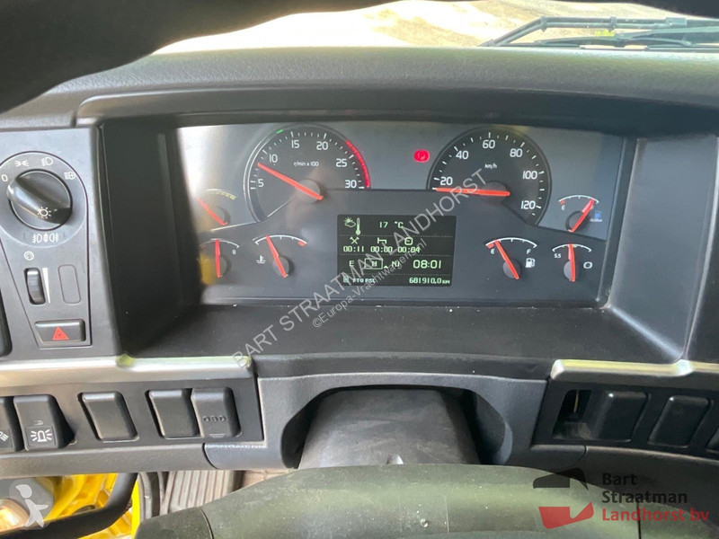 Kamion Volvo 420 10x4 Euro 5 Road Plate Car...
