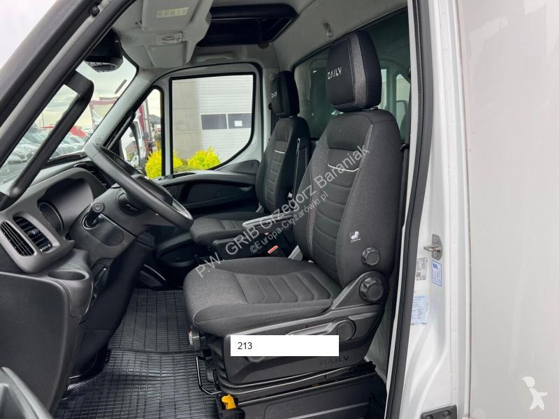 Véhicule utilitaire Iveco DAILY 72C18 70C18...