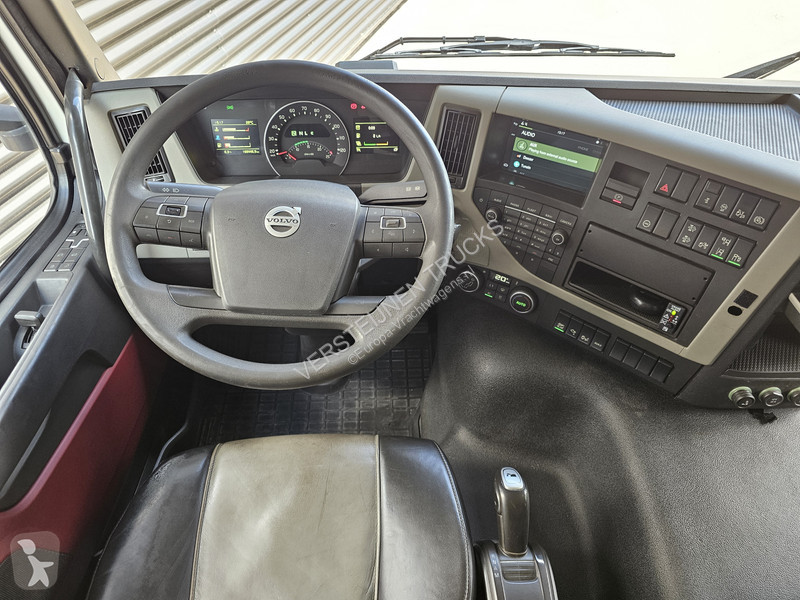 Kamion Volvo FM 330 4x2 / EFFER 12.5 t/m CRANE...