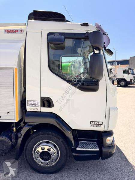 Camion DAF FA 45220