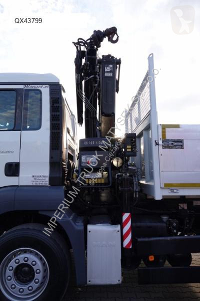 Camion MAN HIAB XS 122