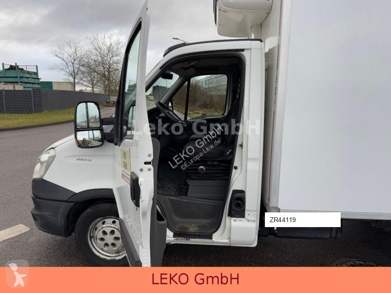 Kamion Iveco 35S13 Mit Carrier Xr 600 Mt