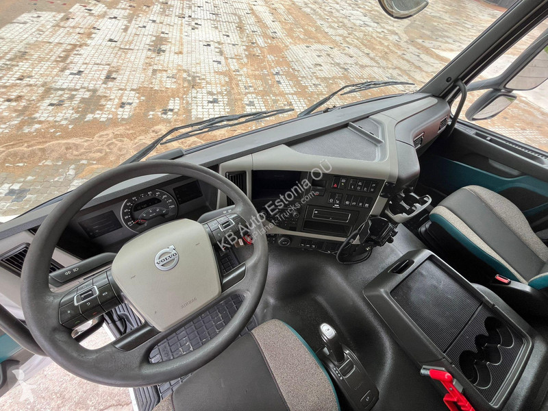 Kamion Volvo 6x2 RETARDER BOX L=7672