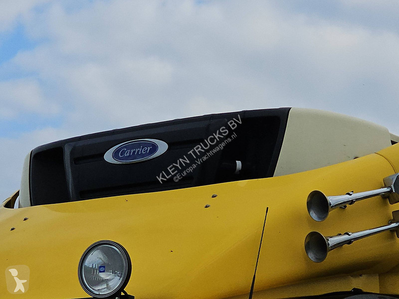 Kamion DAF 220 CARRIER LIFT DOORS