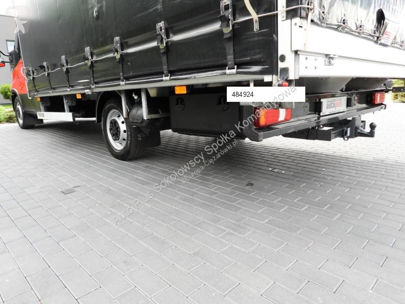 Véhicule utilitaire Iveco DAILY 35S21 PLANDEKA...