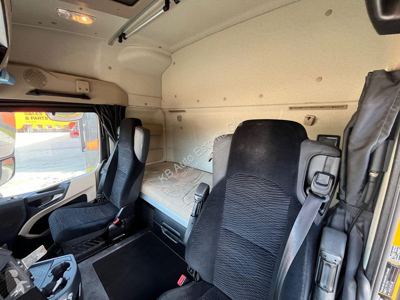 Camion Mercedes 2545 6x2*4 BOX L=7400mm