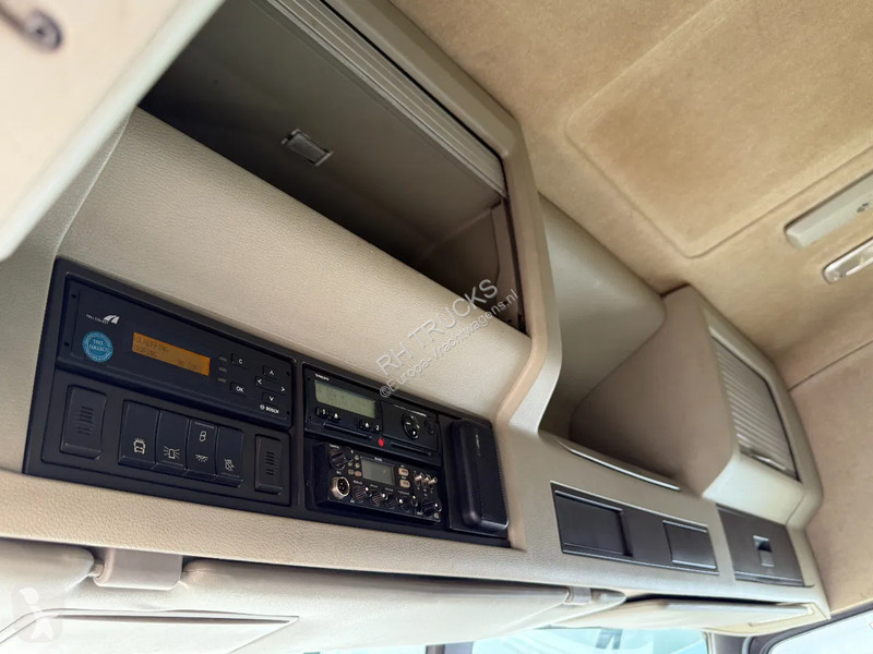 Kamion Volvo 6X2 EURO 6 VDL 21T HOOK
